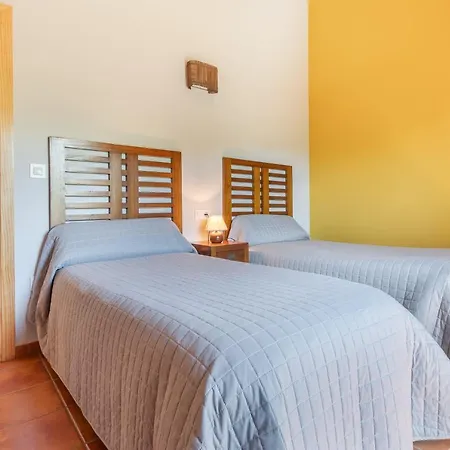 Apartamento Fuentes De La Hoz